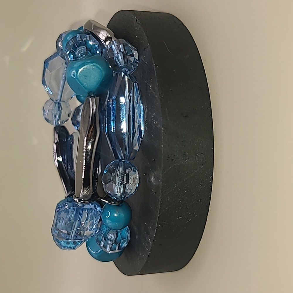 Blue and black stretch bracelet